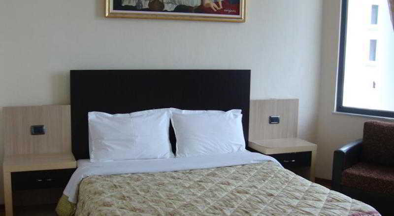 Hotel Apollon Sarande (Adults Only) מראה חיצוני תמונה